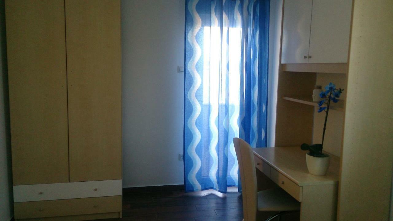 Apartments Dora Vantacici Luaran gambar